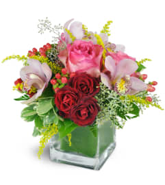 Sweet Melody™. An arrangement by Avenue Flowers and Gifts.