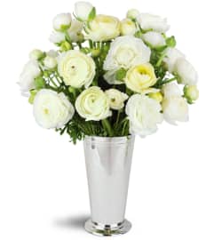 Vintage Romance™. An arrangement by Avenue Flowers and Gifts.